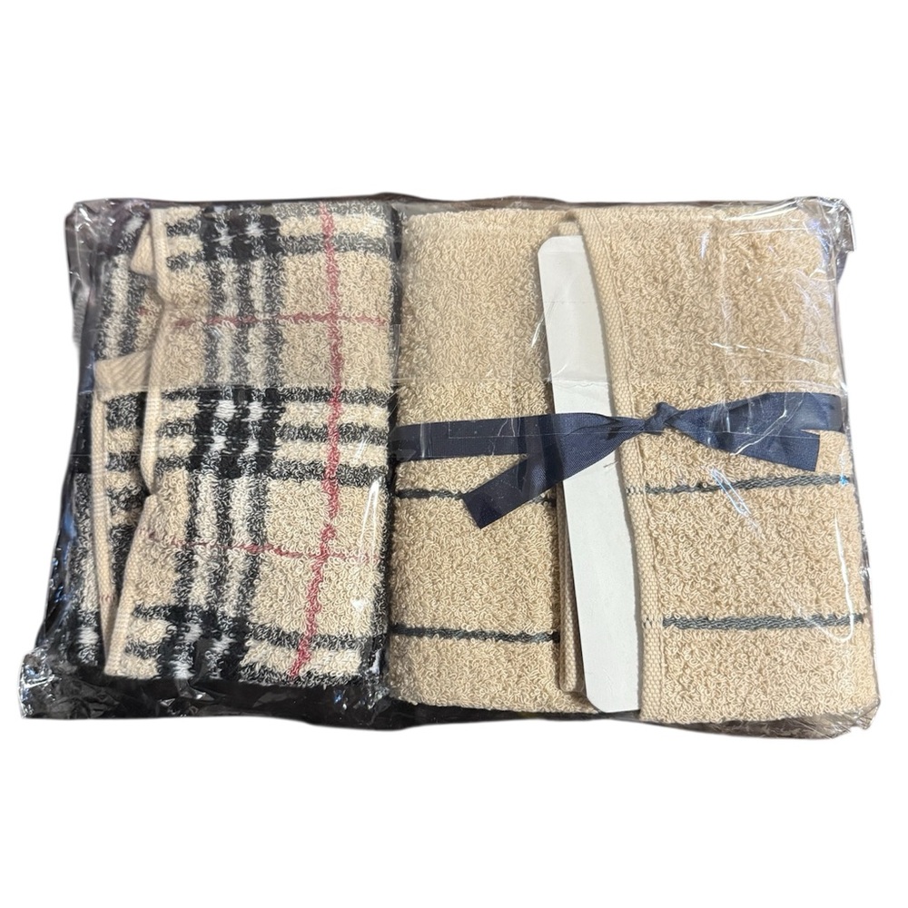 NEW Burberry Beige and Black Hand and Face Towel. - Picture 2 of 4
